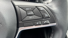 Nissan Juke 1.0 DiG-T N-Connecta 5dr DCT Petrol Hatchback